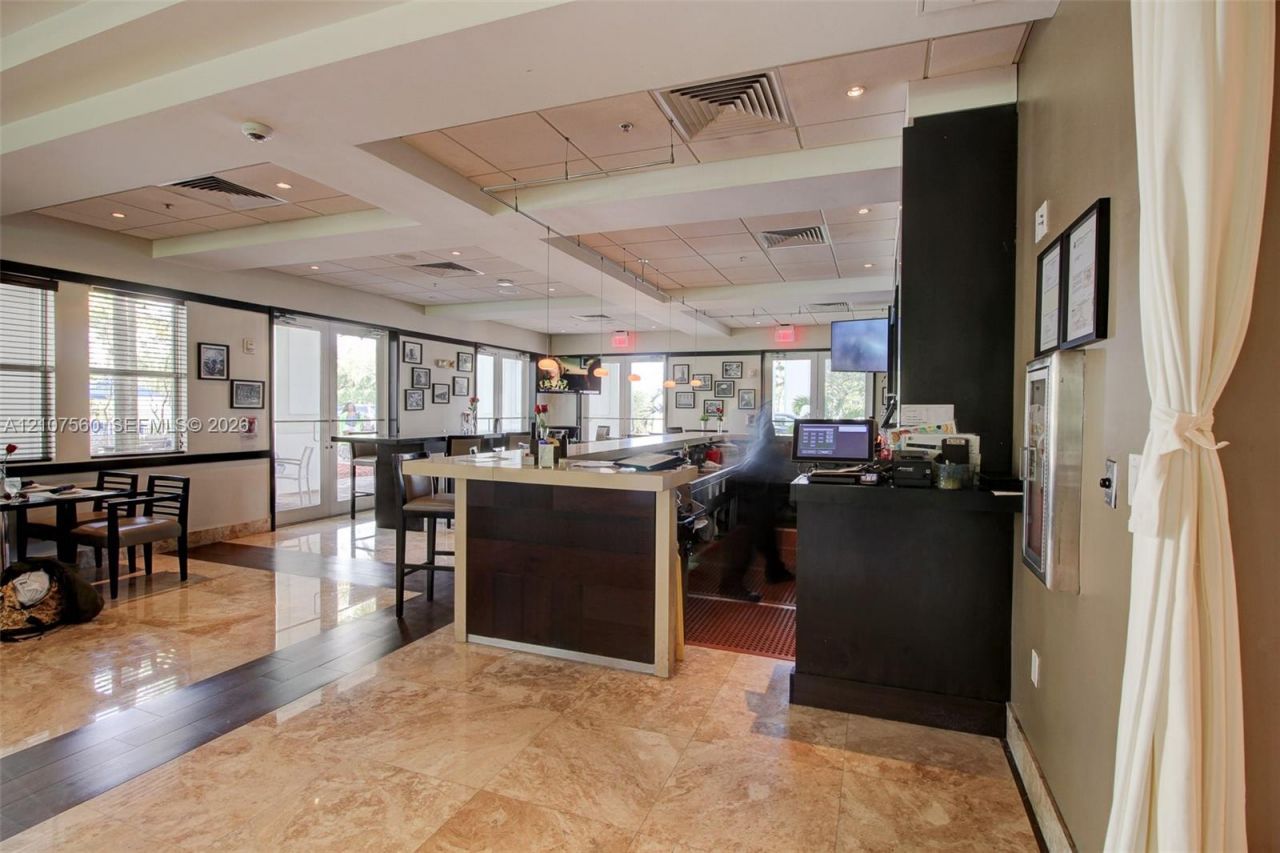 5300 NW 87th Ave , Unit 407, Doral, FL 33178 Photo