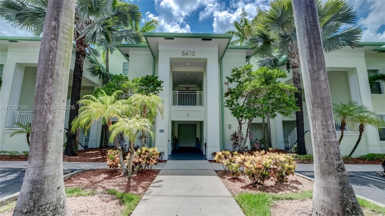 5300 NW 87th Ave , Unit 407, Doral, FL 33178 Photo