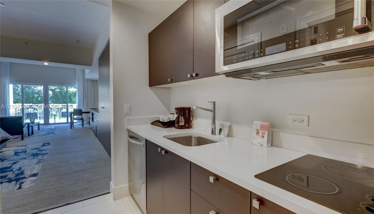 5300 NW 87th Ave , Unit 407, Doral, FL 33178 Photo