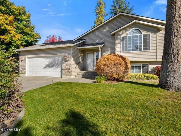 1232 W Edgewood CIR , Coeur d'Alene, ID 83815