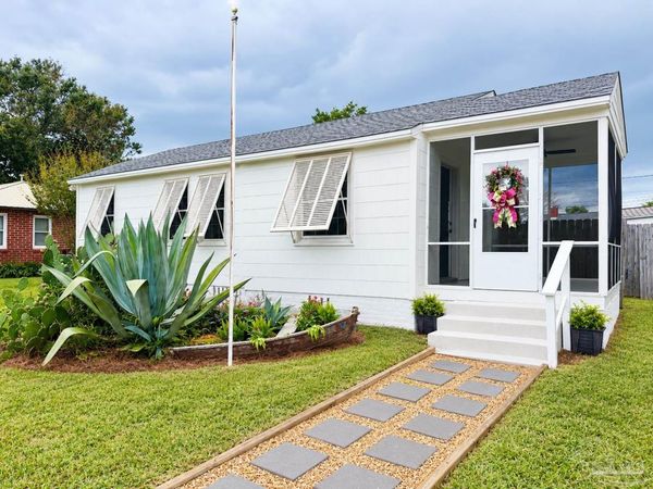 4 NW Gilliland Rd, Pensacola, FL 32507