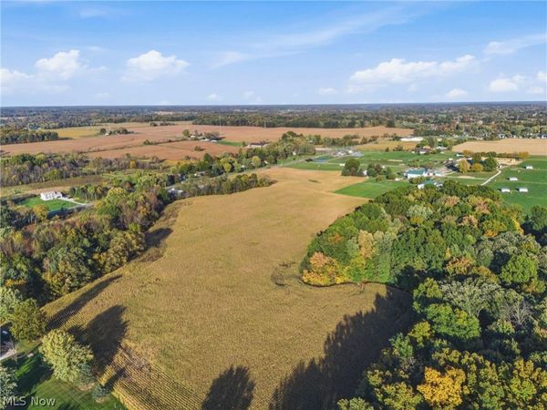 V/L Edison Street NE, Hartville, OH 44632