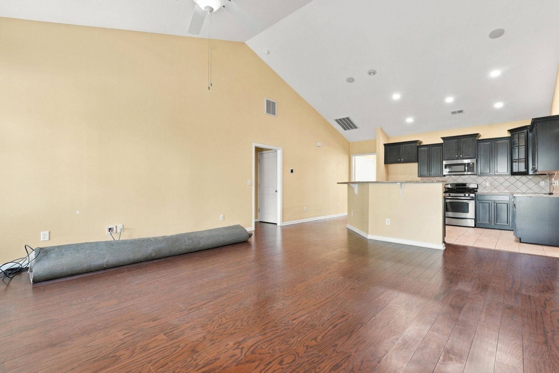 190 Carolinian Drive Photo 15