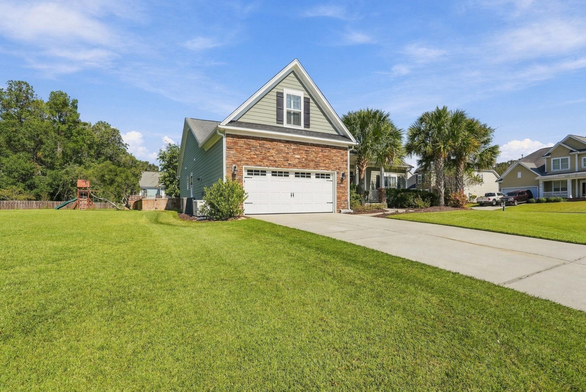 190 Carolinian Drive Photo 2