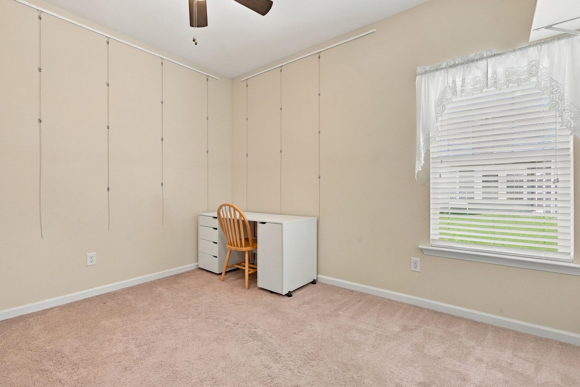 190 Carolinian Drive Photo 22