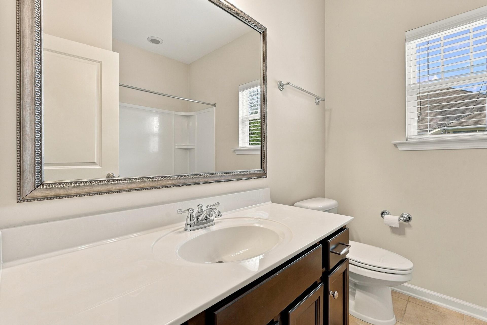 190 Carolinian Drive Photo 24