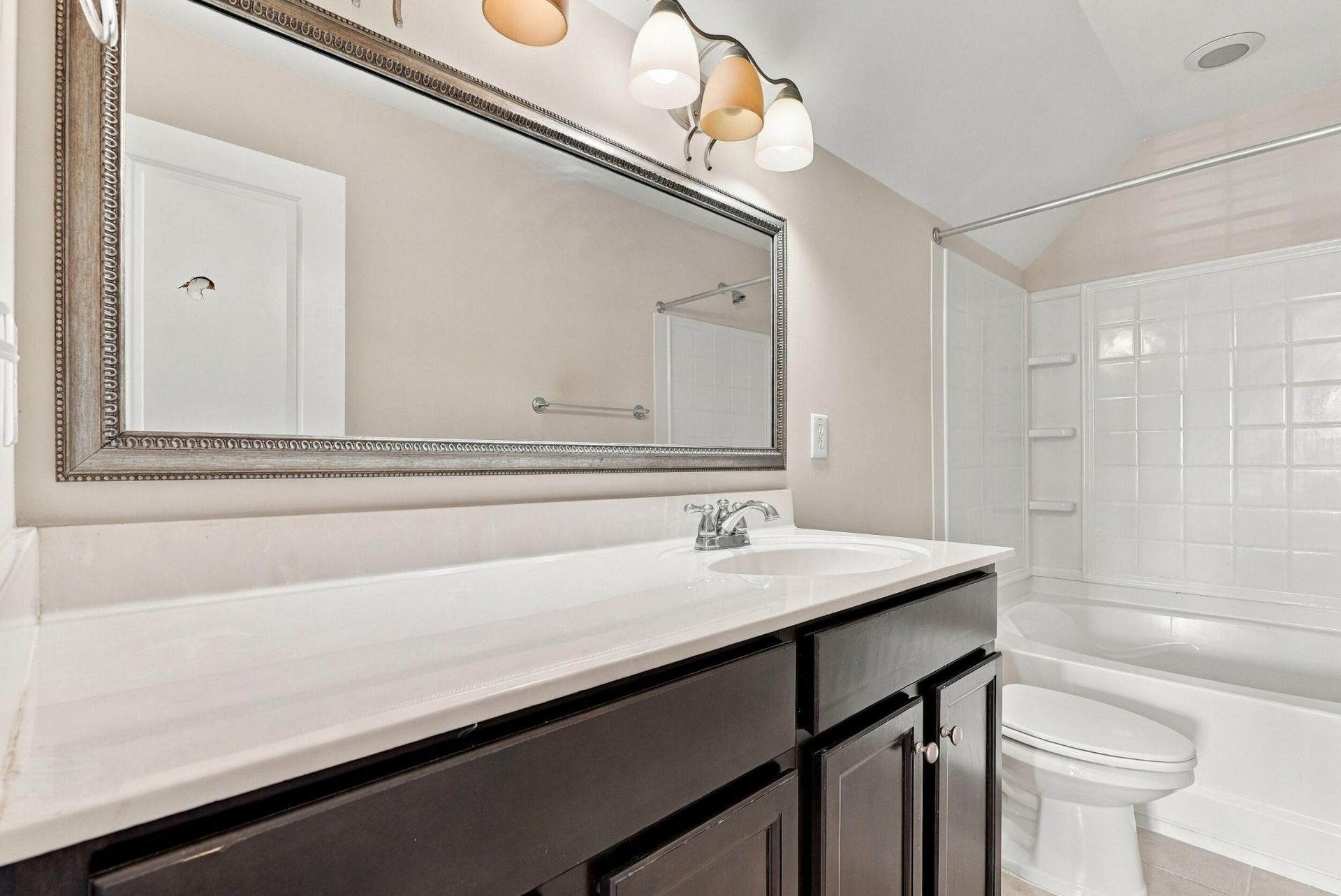 190 Carolinian Drive Photo 31