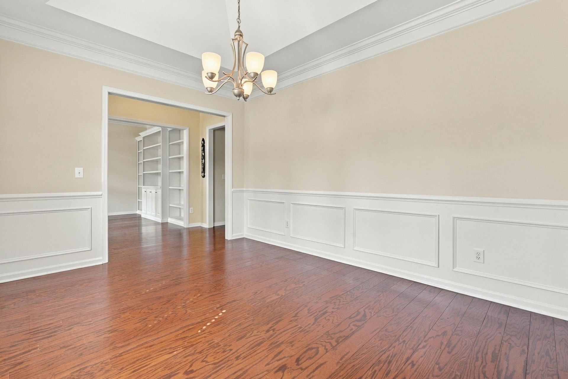 190 Carolinian Drive Photo 7