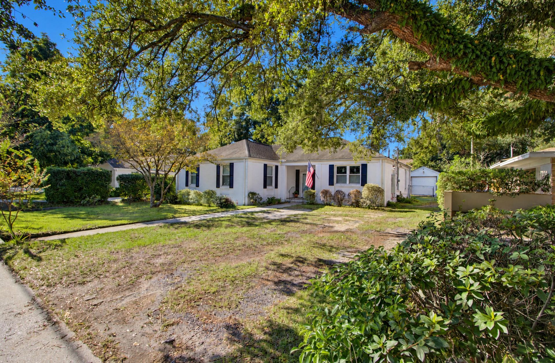 541 Saint Andrews Boulevard Photo 35