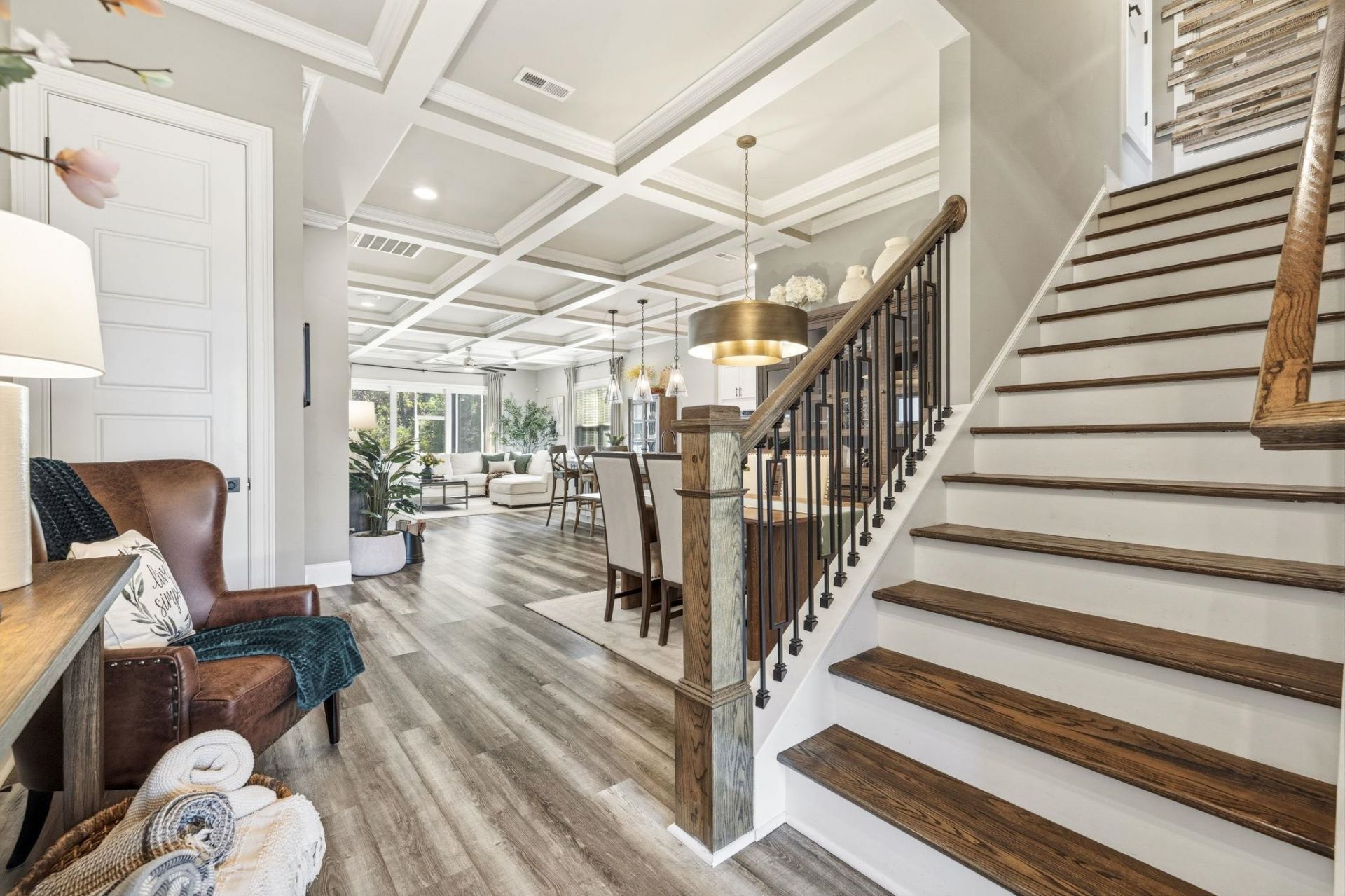 625 Waterbridge Blvd.  Photo 4