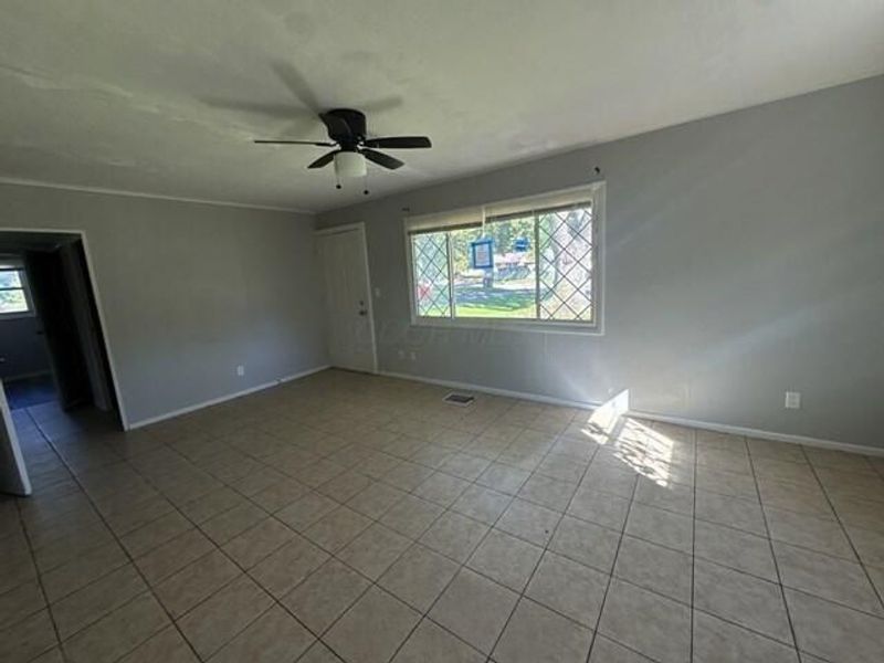 903 S Hampton Road , Columbus, OH 43227 Photo 5