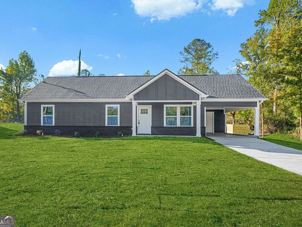 1086 SW West Adrian Circle, Conyers, GA 30094