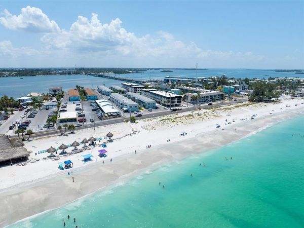 611 GULF DRIVE N, Unit A15, BRADENTON BEACH, FL 34217