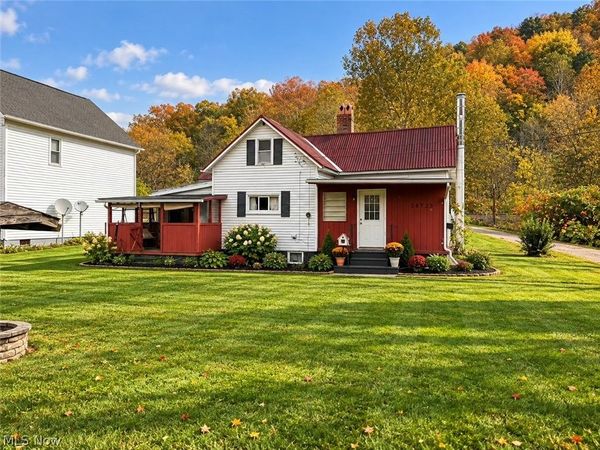 56723 Circle Drive , Jacobsburg, OH 43933
