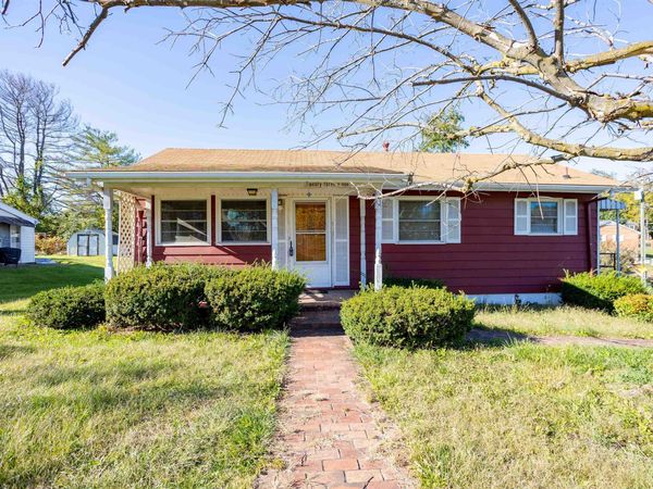 2301 PARK HILL RD, STAUNTON, VA 24401