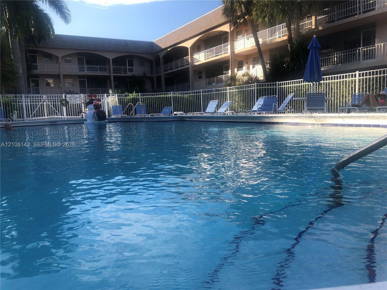 541 Blue Heron Dr , Unit 220, Hallandale Beach, FL 33009 Photo