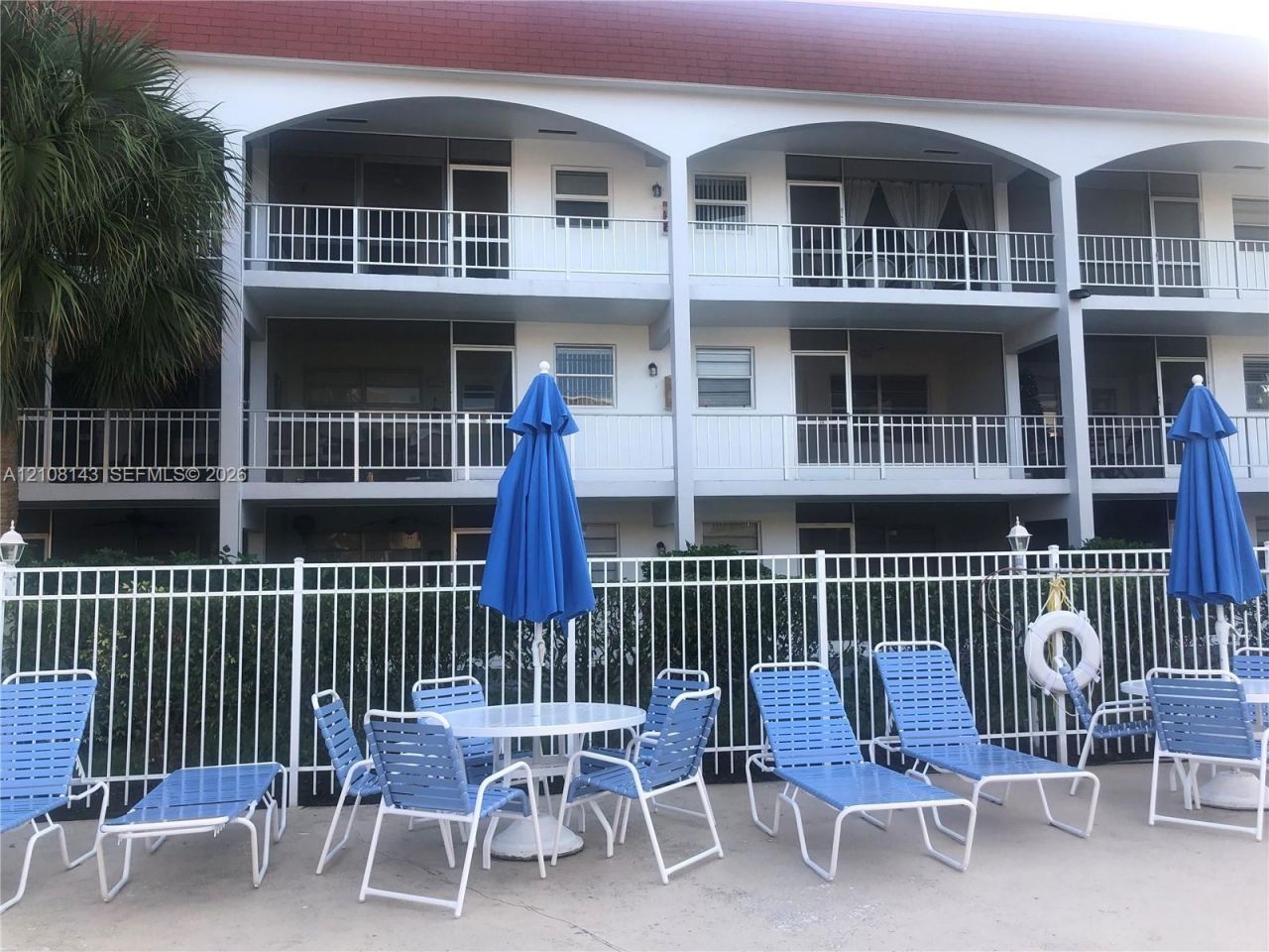 541 Blue Heron Dr , Unit 220, Hallandale Beach, FL 33009 Photo