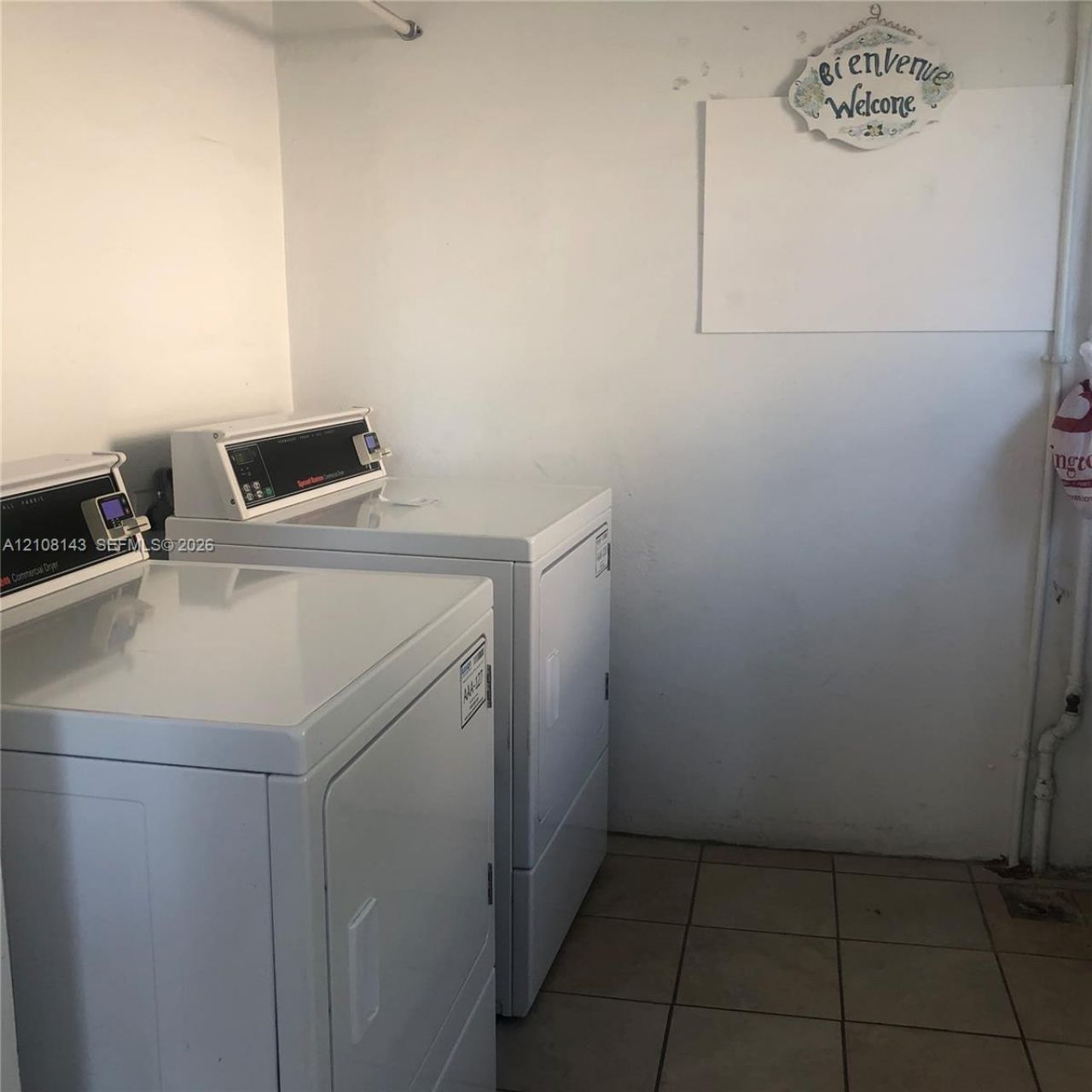 541 Blue Heron Dr , Unit 220, Hallandale Beach, FL 33009 Photo