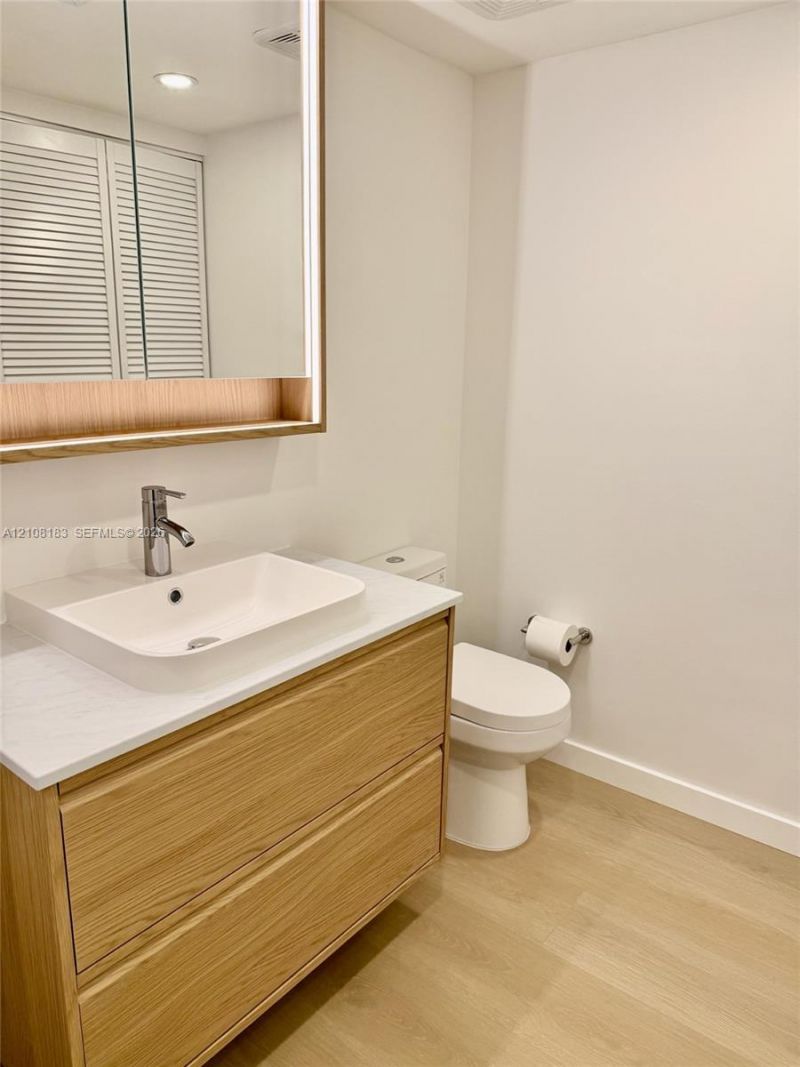 101 Ocean Lane Dr , Unit 205, Key Biscayne, FL 33149 Photo