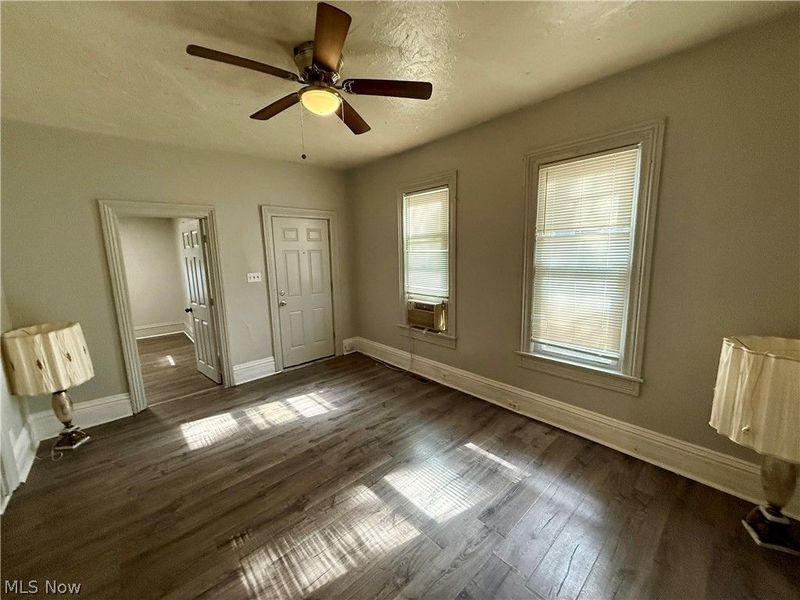 196 Jewett Street, Akron, OH 44305 Photo 4