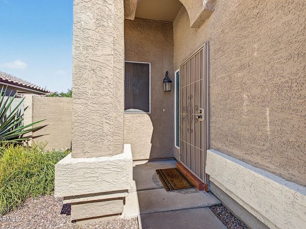872 W SILVER CREEK Road, Gilbert, AZ 85233