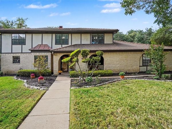 1903 Spirit Walk , Mansfield, TX 76063