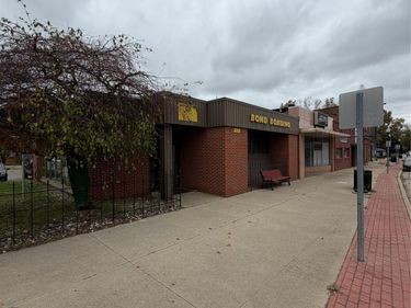 315 N Shiawassee Street , Corunna, Mi 48817
