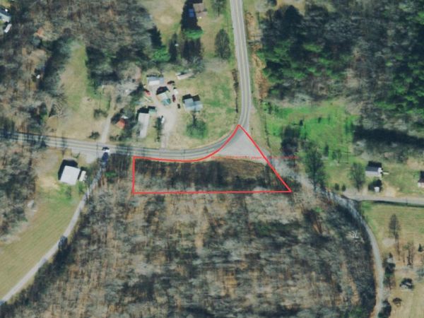 1965 Highway 49 E, Charlotte, TN 37036