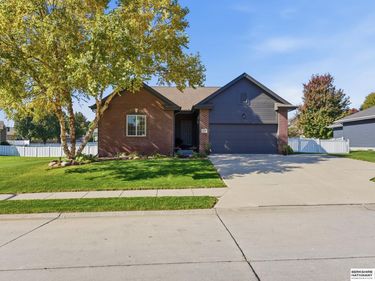 7706 S 169th Street, Omaha, NE 68136