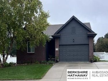 7706 S 169th Street, Omaha, NE 68136