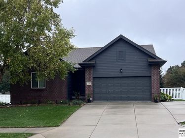 7706 S 169th Street, Omaha, NE 68136