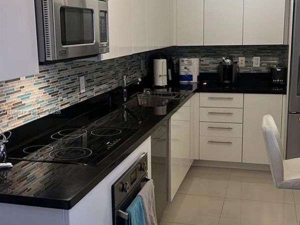 92 SW 3rd St , Unit 5008, Miami, FL 33130