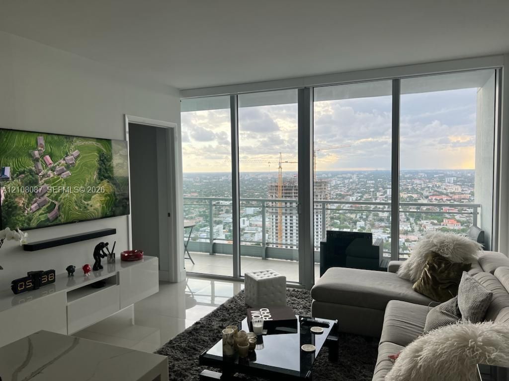 92 SW 3rd St , Unit 5008, Miami, FL 33130 Photo