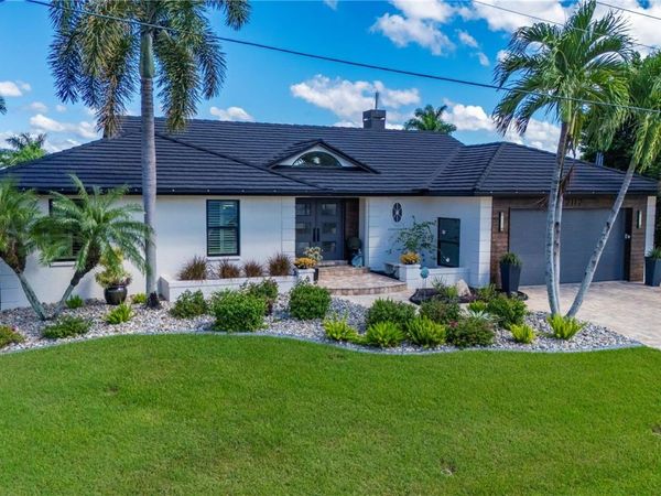 2112 WYATT CIRCLE , PUNTA GORDA, FL 33950