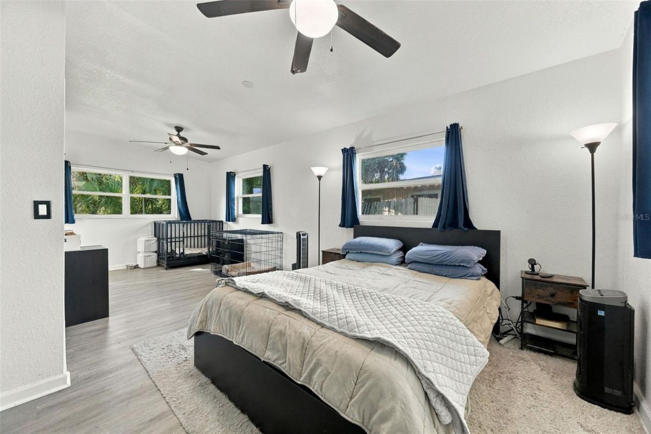 133 E Lauren Court , Fern Park, FL 32730 Photo
