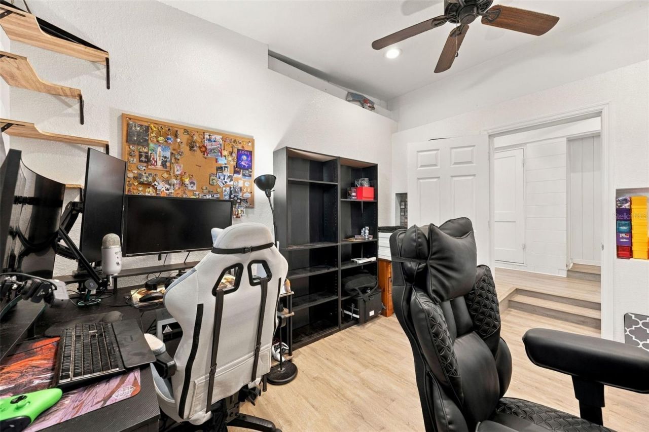 133 E Lauren Court , Fern Park, FL 32730 Photo