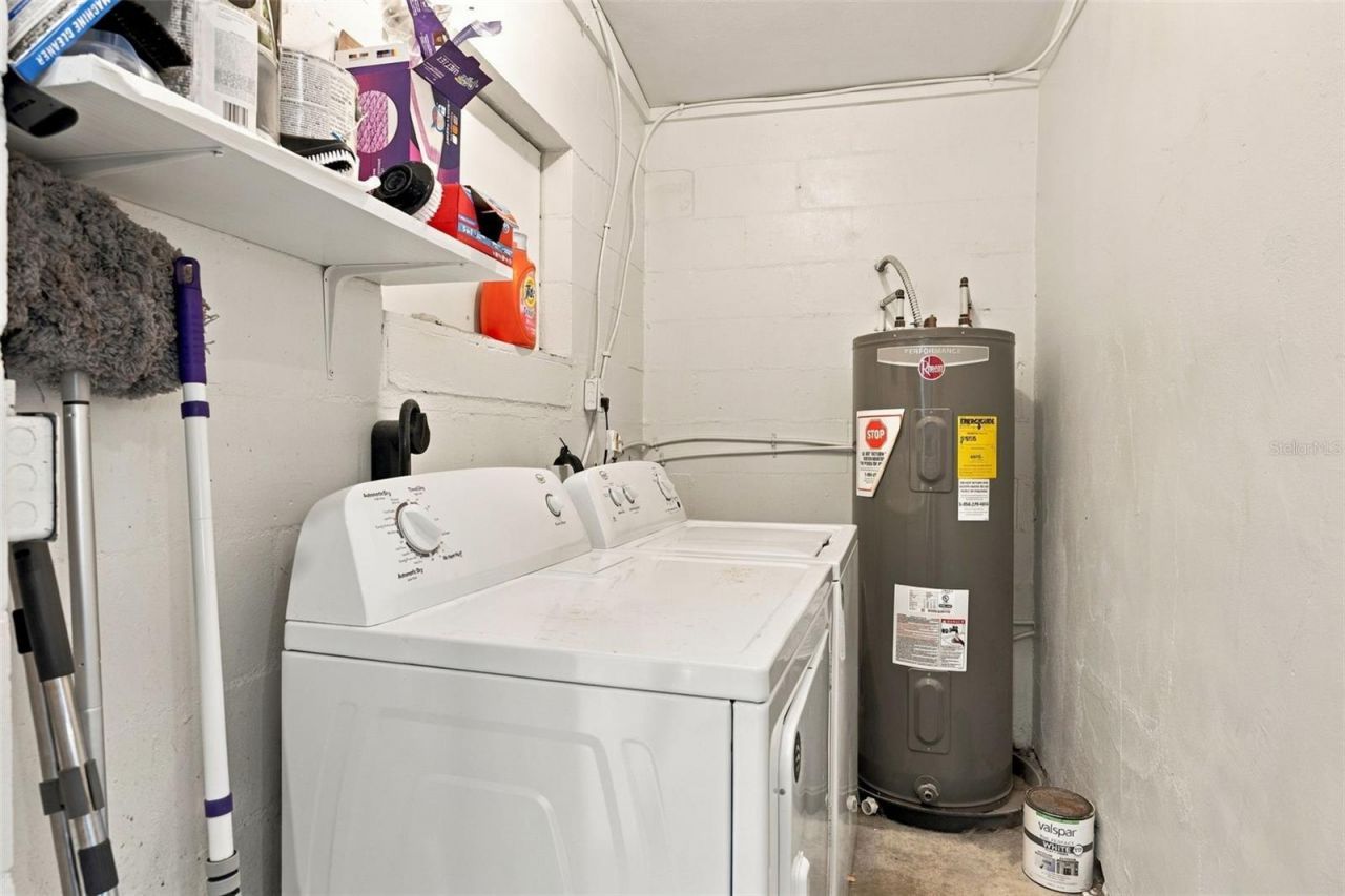 133 E Lauren Court , Fern Park, FL 32730 Photo