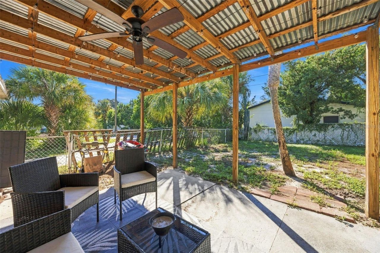 133 E Lauren Court , Fern Park, FL 32730 Photo