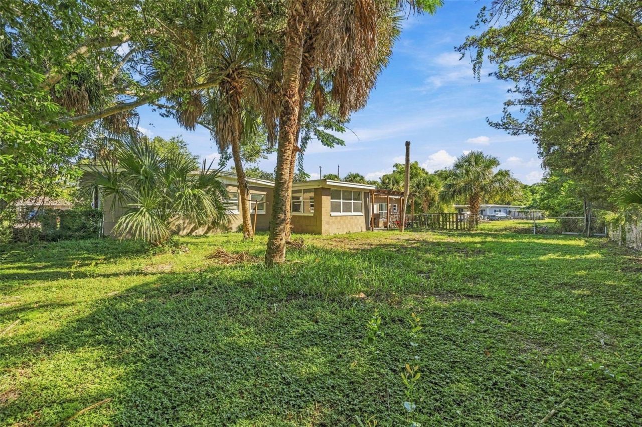 133 E Lauren Court , Fern Park, FL 32730 Photo