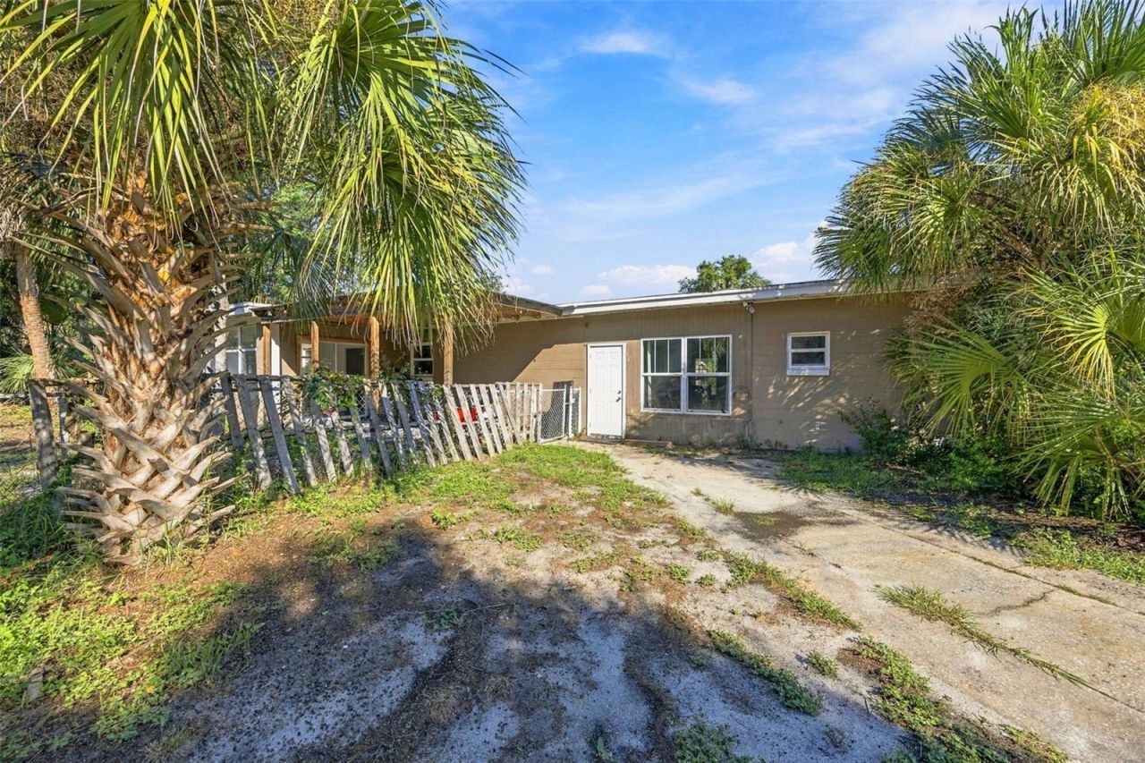 133 E Lauren Court , Fern Park, FL 32730 Photo