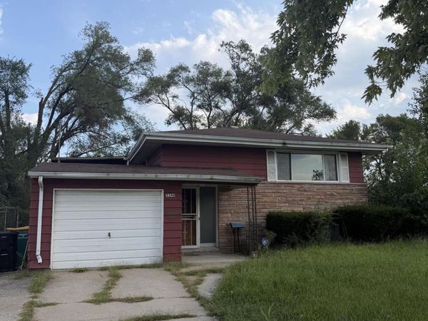 3340 W 20th Avenue , Gary, IN 46404