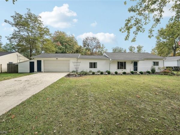 6068 Glasgow Street , Madison, OH 44057