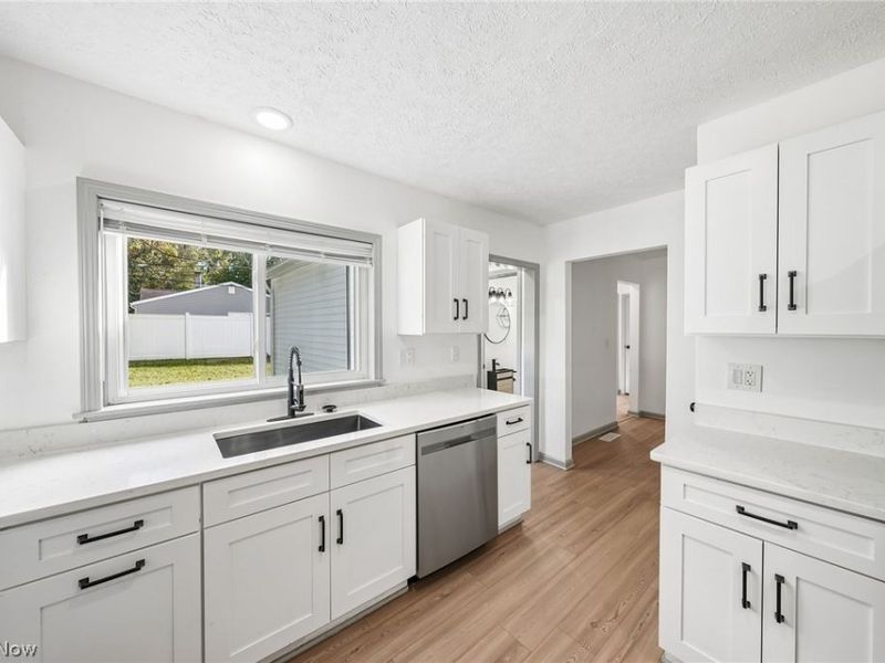 6068 Glasgow Street, Madison, OH 44057 Photo 14