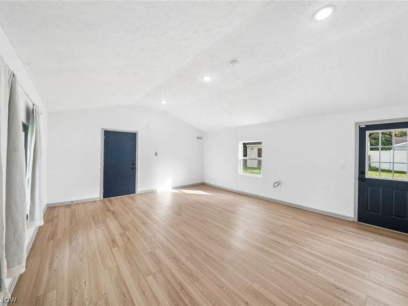 6068 Glasgow Street, Madison, OH 44057 Photo 7