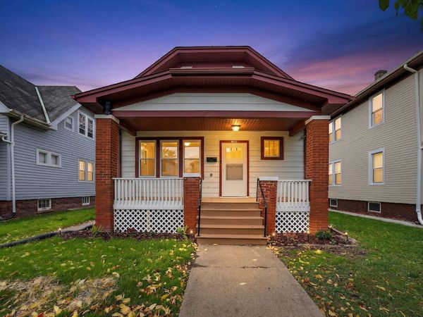 1928 Howe St, Racine, WI 53403