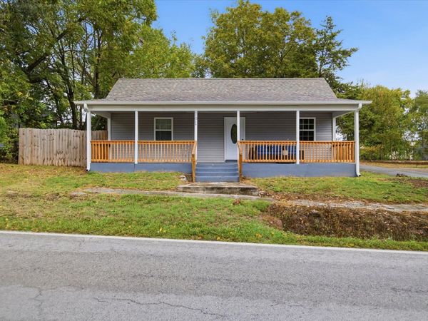 101 E Lincoln Street , Marionville, MO 65705