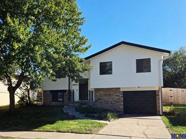 5021 W Saint Paul Avenue, Lincoln, NE 68524