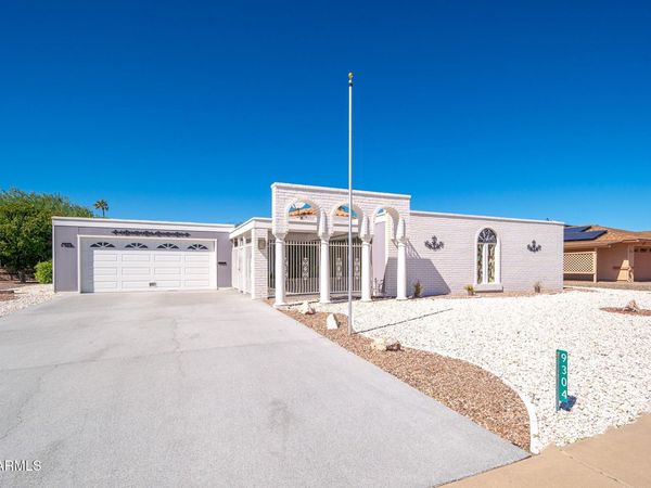 9304 W BRIARWOOD Circle, Sun City, AZ 85351