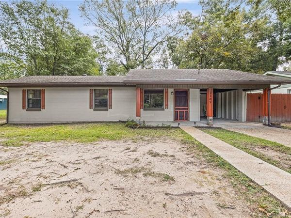 2209 Clearwater Street, Mobile, AL 36609