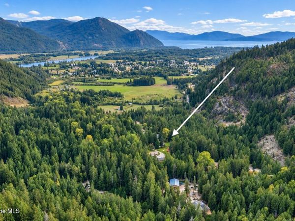 293 Lw Mosquito Creek RD , Clark Fork, ID 83811